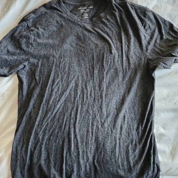 American eagle bundle of 3 shirts - Picture 3 of 6